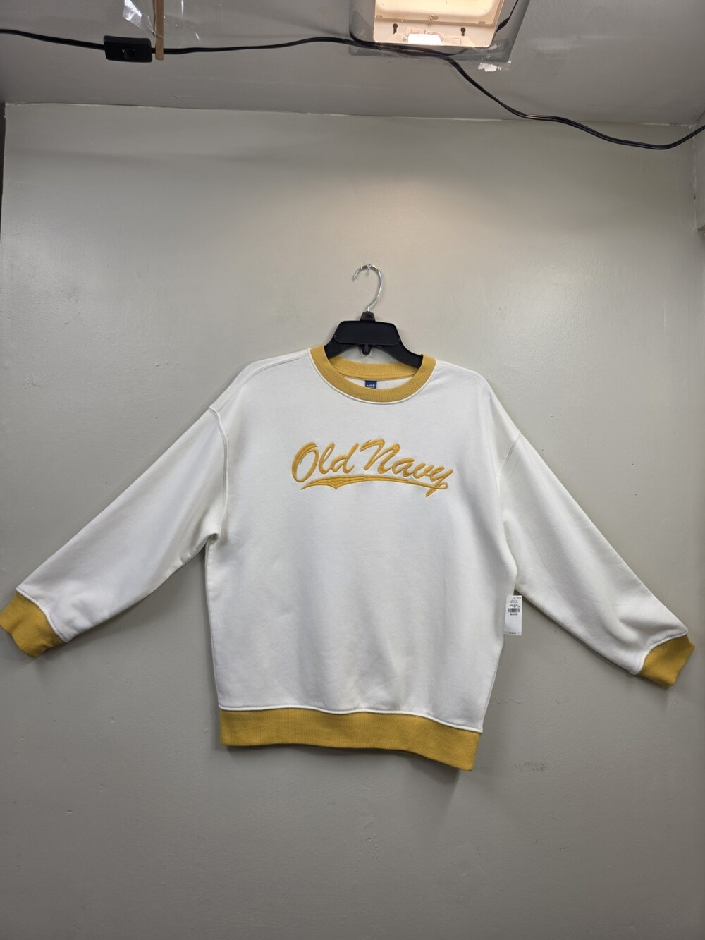 Old Navy Oversized Sweatshirt Womens XL (14-16) Ivory With Yellow Script Logo